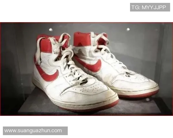 三文鱼球鞋引领潮流 某足球明星打造独特个人风格 三文鱼球鞋引领潮流 某足球明星打造独特个人风格