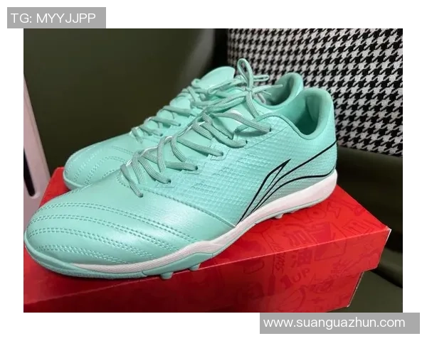 李宁足球鞋助力球星赛场闪耀展示创新科技与时尚风采